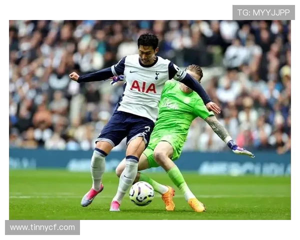 孙兴慜率领热刺再创英超佳绩展现亚洲球员无可替代的领袖风采 孙兴慜率领热刺再创英超佳绩展现亚洲球员无可替代的领袖风采