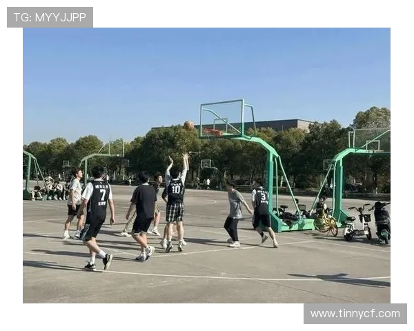 当激情与团队交织时篮球场上展现青春力量与拼搏精神