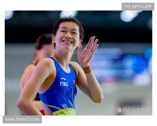 从高空跃入碧波深处探寻跳水运动的力量与美学之融合 从高空跃入碧波深处探寻跳水运动的力量与美学之融合
