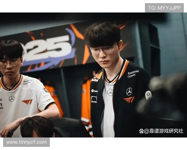 BLG与TES展开激烈对决 谁能在LPL赛季中脱颖而出争夺荣耀 BLG与TES展开激烈对决 谁能在LPL赛季中脱颖而出争夺荣耀