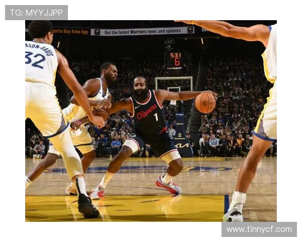 2014季后赛快船与勇士的激烈对决回顾与精彩瞬间分析