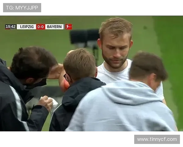 国王队与开拓者队激烈对抗赛场冲突引发球迷热议